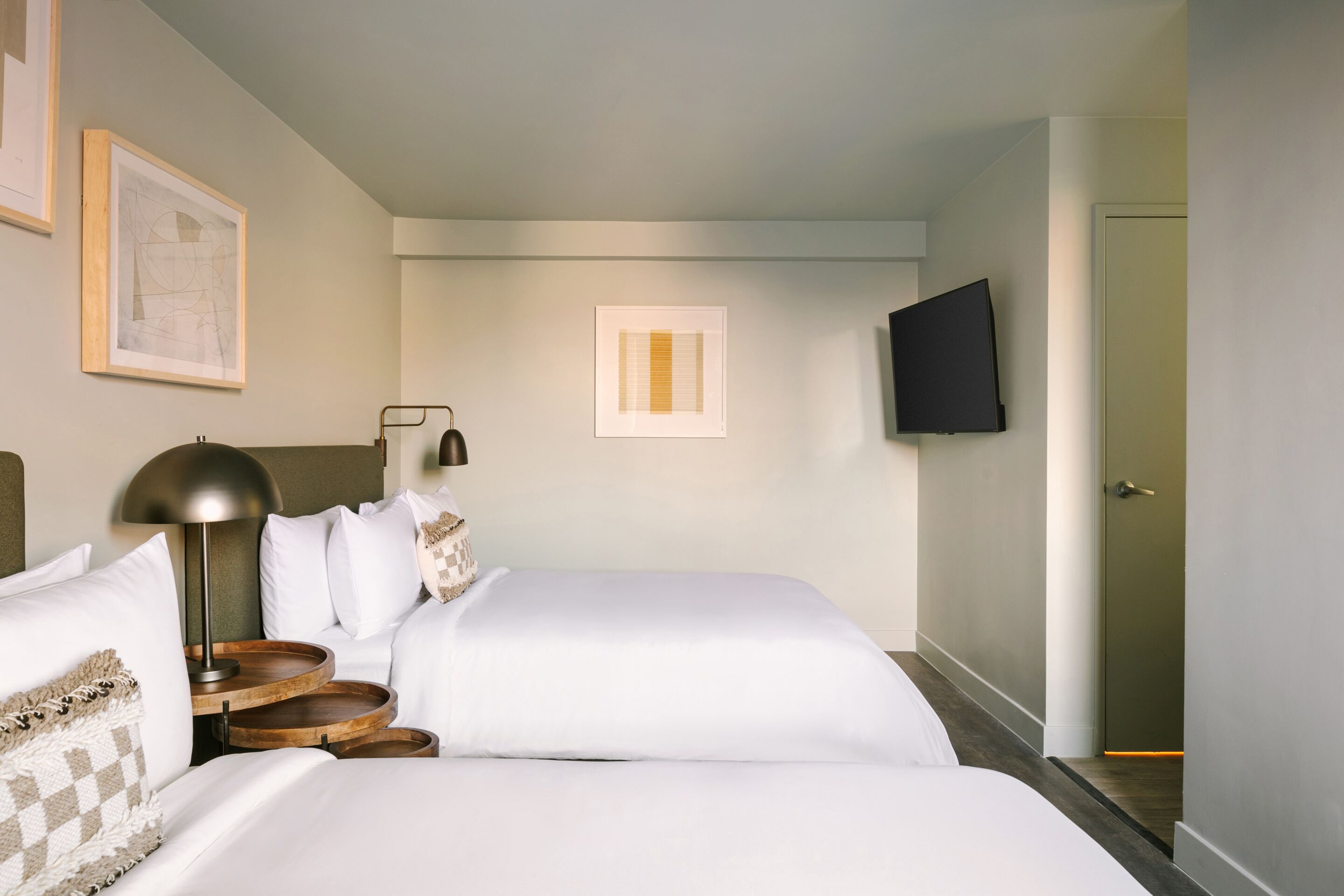 Sonder Solarena | Double Queen Room