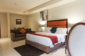 Executive Room, Balcony - Lodge by Eagles (Sekondi-Takoradi)