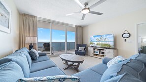 TV connectée, baby-foot, table de tennis de table