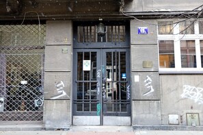 تفاصيل الفندق من الخارج