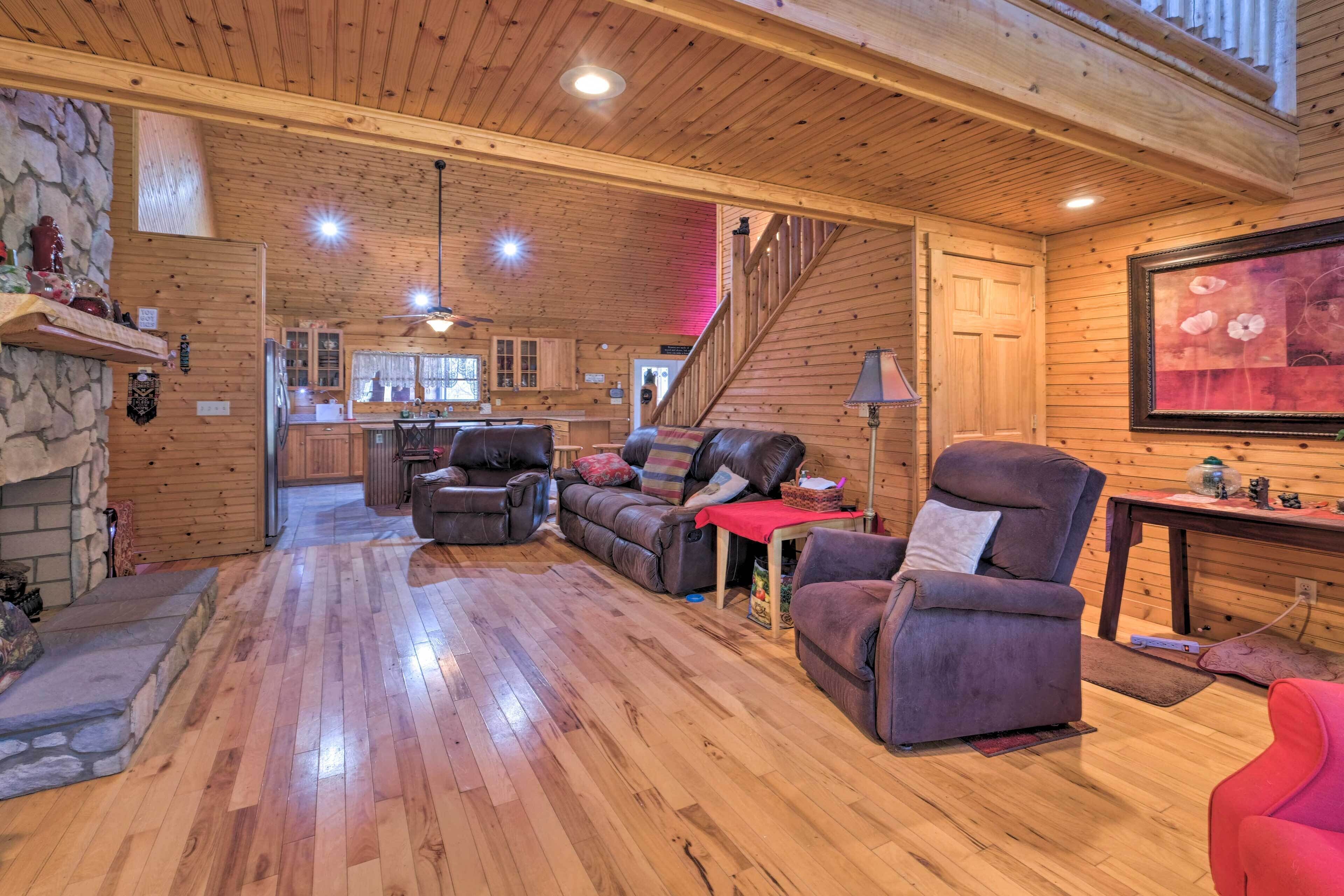 Pet Friendly Garnerland Home w/ Deck & Porch!