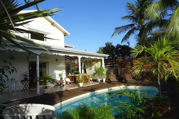 Vue sur piscine
