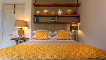 1 bedroom, in-room safe, desk, free WiFi