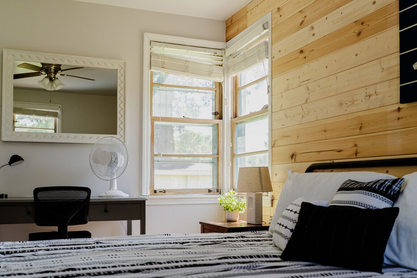 1 chambre, bureau, fer et planche à repasser, Wi-Fi gratuit