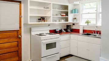 Fridge, microwave, oven, coffee/tea maker