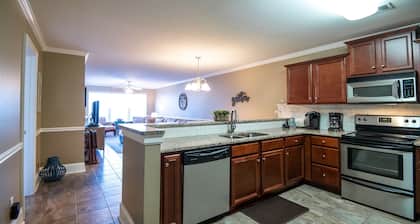 Quittin` Time | 3 Bed, 2 Bath