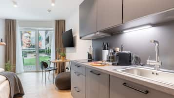 Suite, Terraza (Single) | Cocina privada | Refrigerador, parrilla de estufa y cafetera de espresso