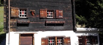 Chalet-Schümli Maisonette Dream view of the Aletsch Arena, hiking, skiing, bike 