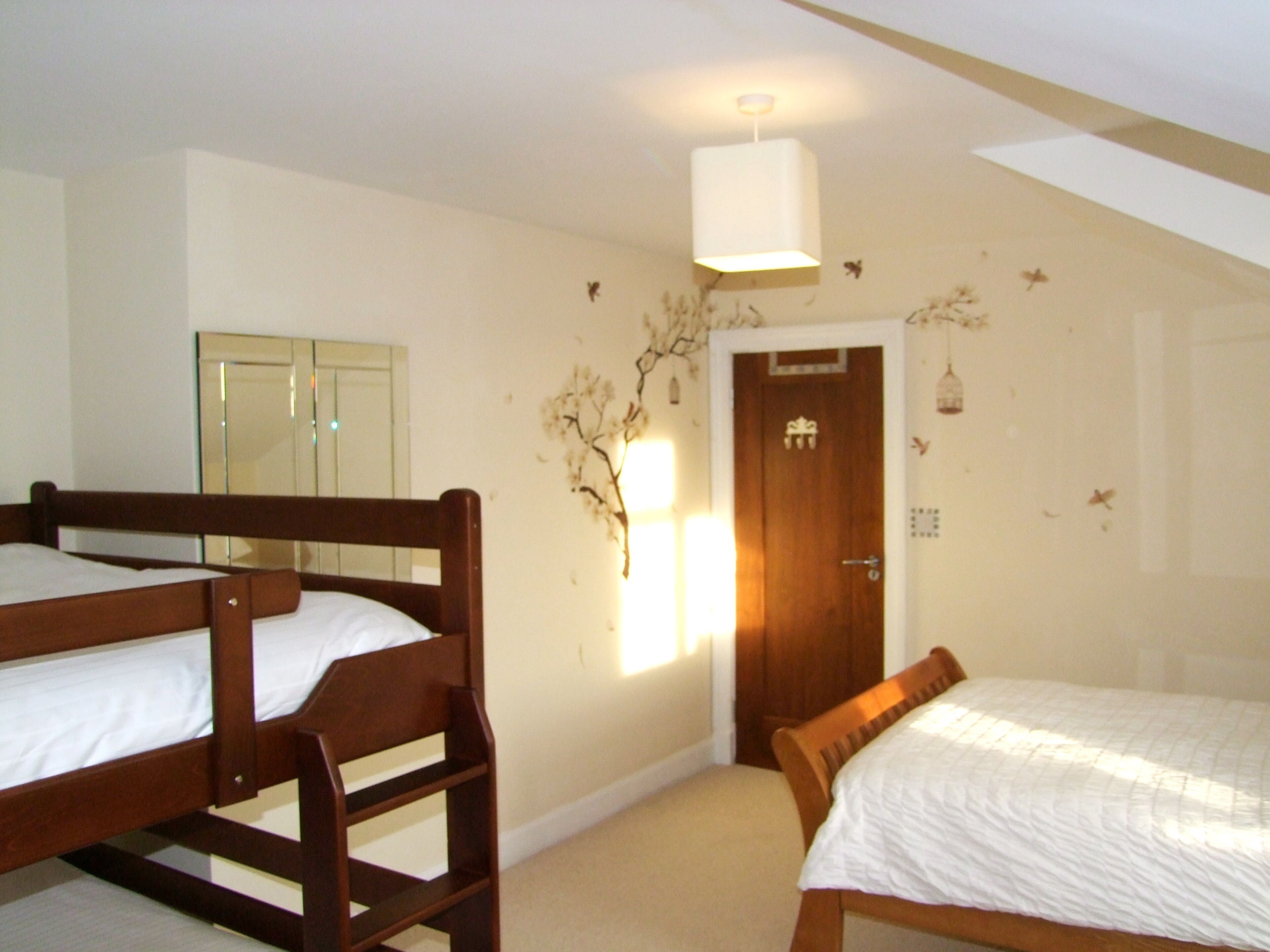 Glendalough 10 min's. from Beautiful Farmhouse Suite