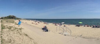 Beachfront Home Perfect For Large Groups! RPAM003