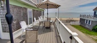 Beachfront Home Perfect For Large Groups! RPAM003