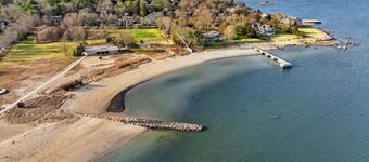 Heart of Marion Village Lovely home with views of the harbor! RPMS017