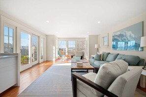 TV - Heart of Marion Village Lovely home with views of the harbor! RPMS017 (Marion)