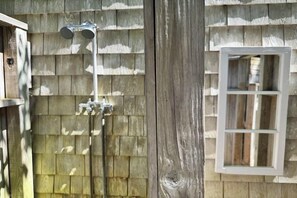 Property grounds - 5 Bedroom Chatham Charmer RPAM012 (Chatham)