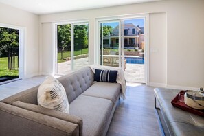 TV, fireplace, offices - Dazzling High End Home with Heated Pool, Spa and Guest House RPAM013 (East Dennis)