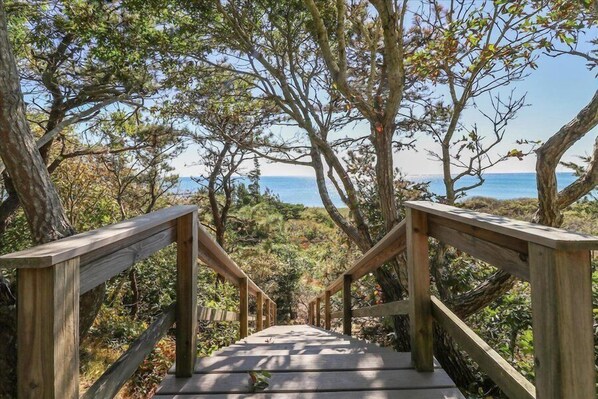 Property grounds - Beachfront Days, Hyannis Nights! RPAM023 (Hyannis)