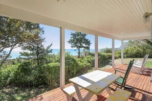 Outdoor dining - Beachfront Days, Hyannis Nights! RPAM023 (Hyannis)