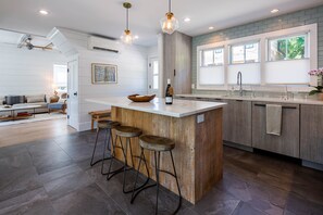 Interior - Exquisite 3 bedroom home in a great location! RPSH005 (Provincetown)