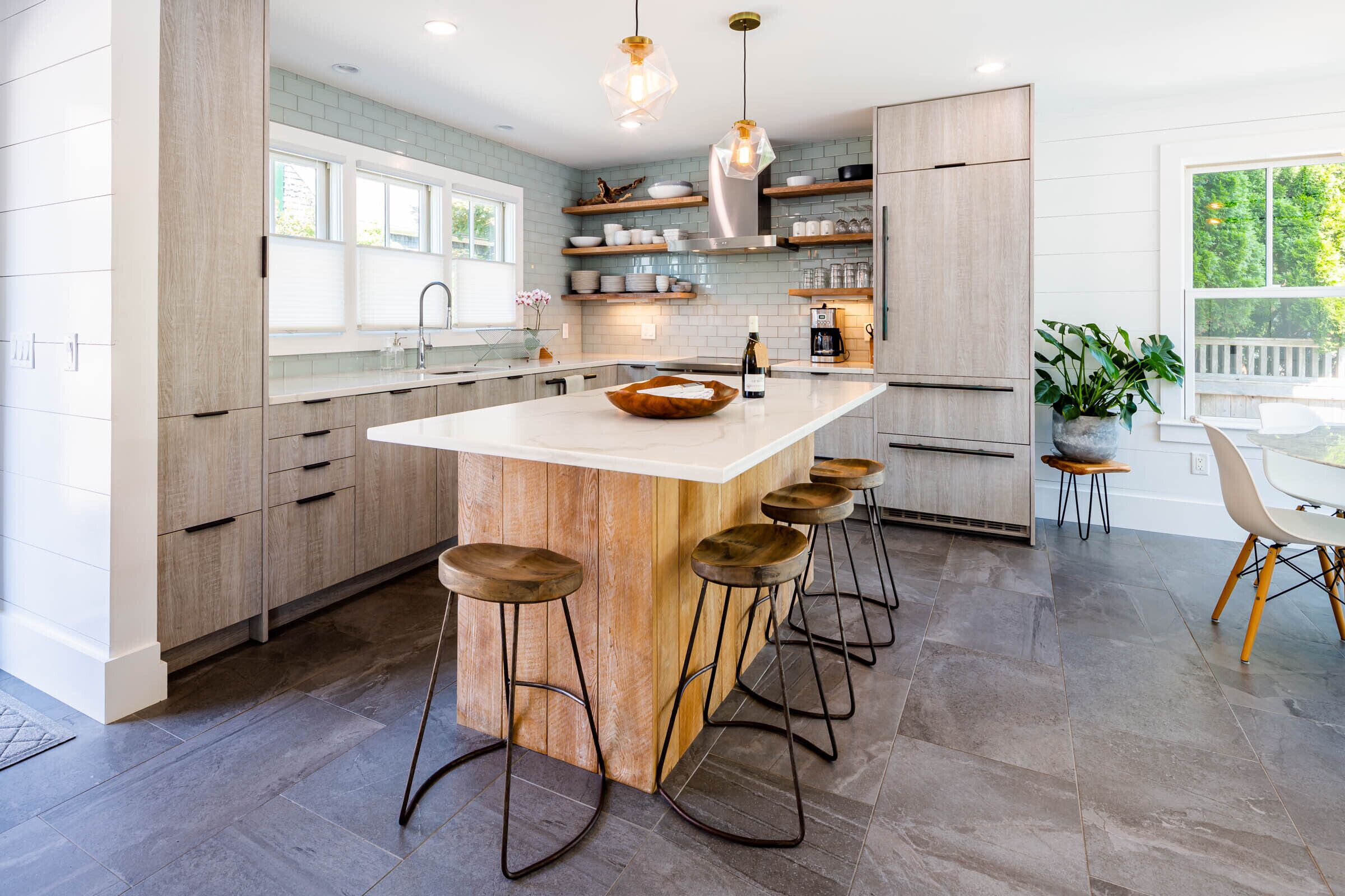 Exquisite 3 bedroom home in a great location!