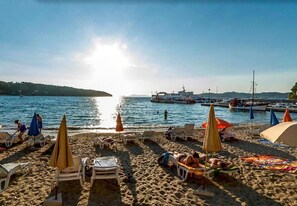 Sun-loungers