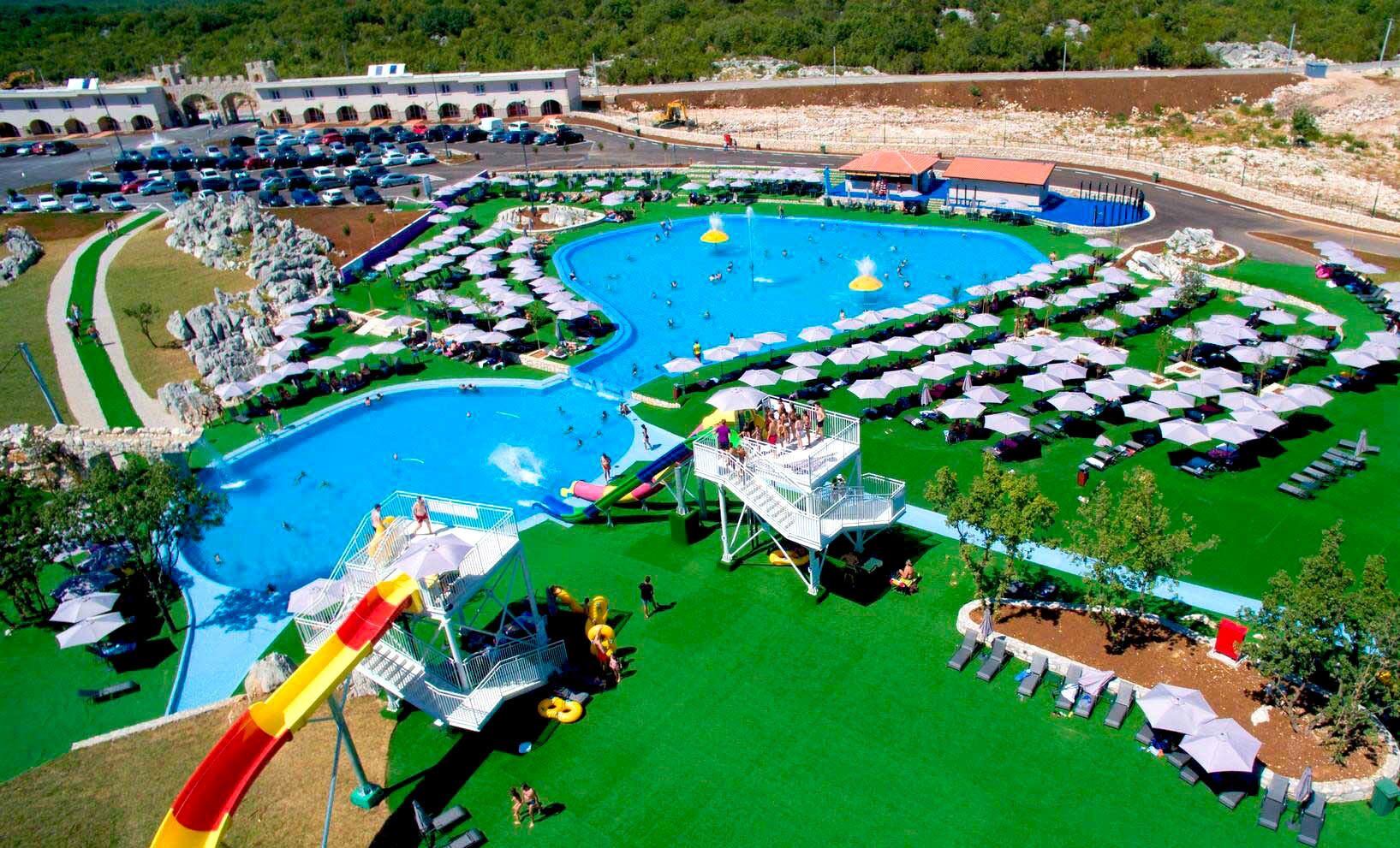 Piscine extérieure, piscine chauffée