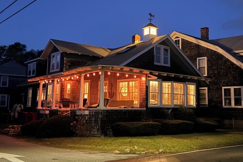 Large Falmouth Heights Home Sleeps Up to 17 RPAM030