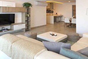 Smart TV, offices