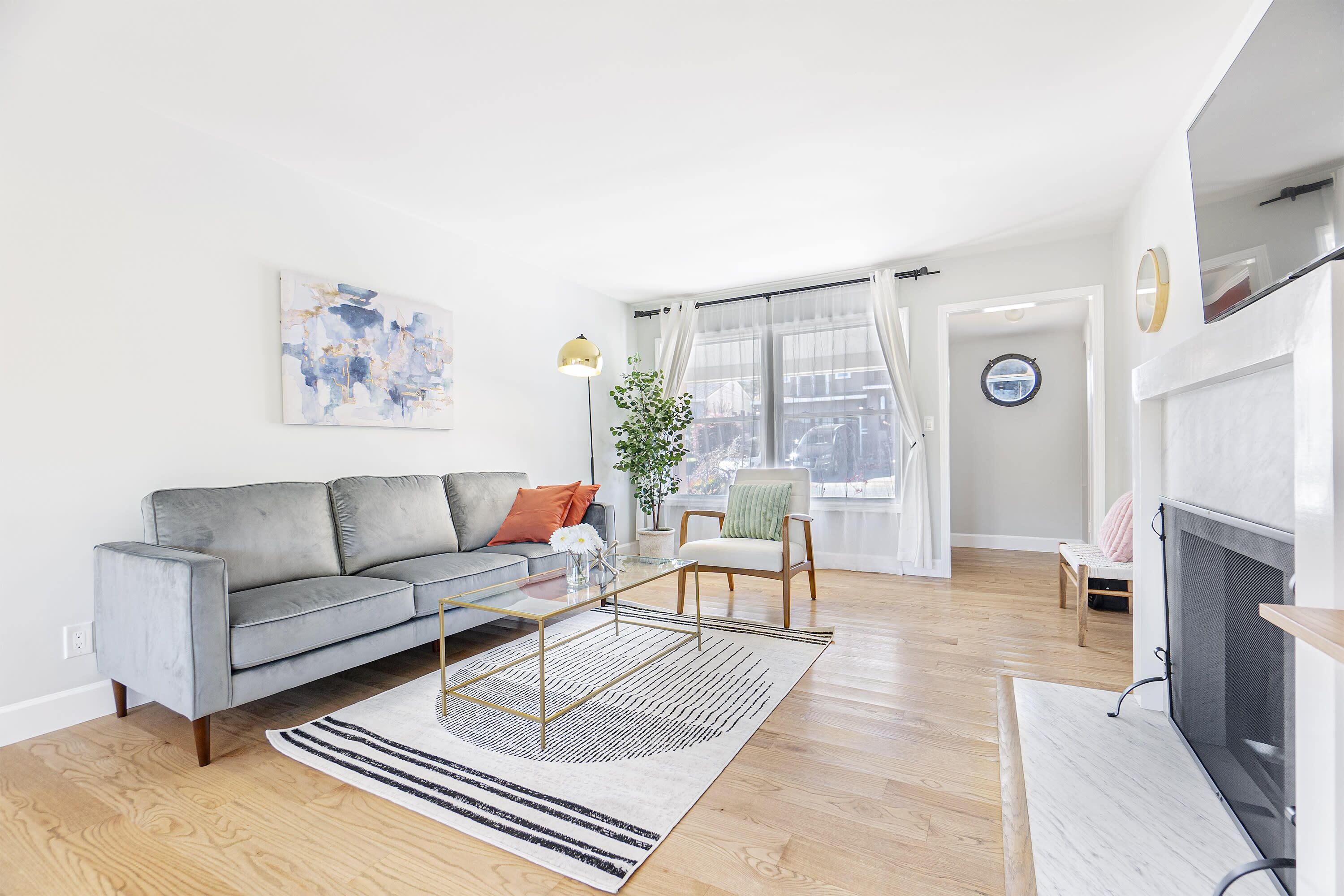 @ Marbella Lane - 3BR w/Deck near Beresford Park