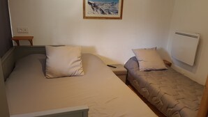 2 chambres, lit parapluie, Wi-Fi, draps fournis