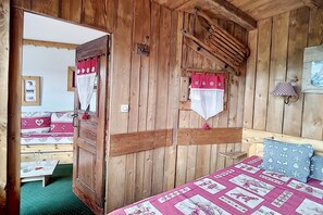 1 bedroom - 7th floor, balcony, tv, ski locker, 25m², Les Menuires (Les Menuires)