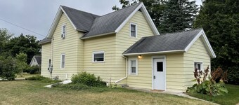 Retro Retreat on Main st.
