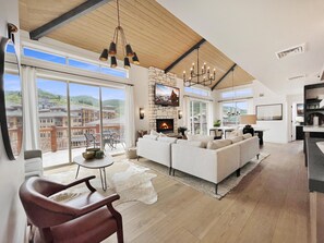 Living area - Penthouse Suite in Canyons Village•2 Kitchens•Private Hot Tub•Resort Amenities (Park City)