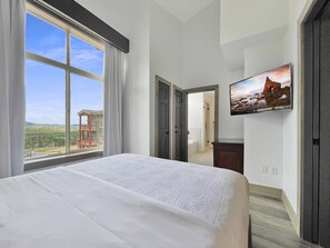 Room - Penthouse Suite in Canyons Village•2 Kitchens•Private Hot Tub•Resort Amenities (Park City)