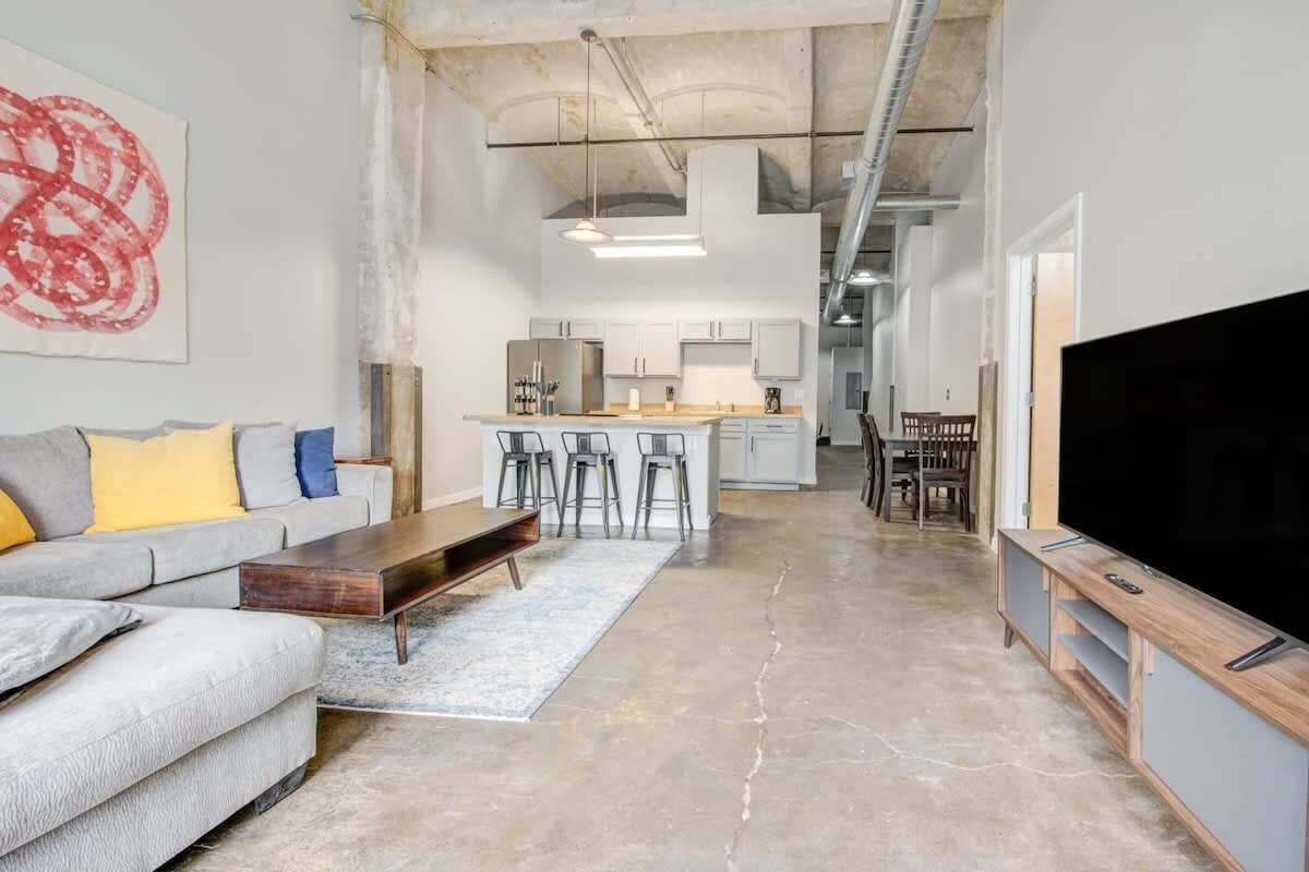 3BR Luxury Historic Loft with Gym