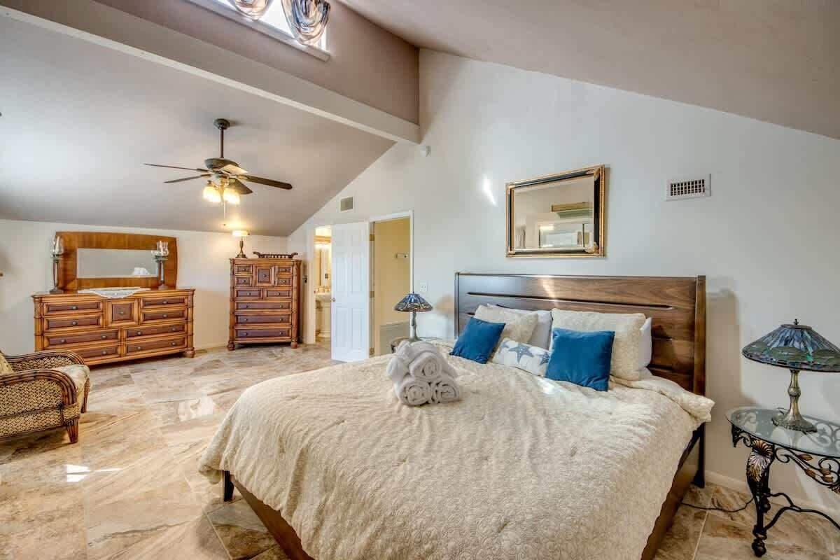 4 Schlafzimmer, Bügeleisen/Bügelbrett, kostenloses WLAN, Bettwäsche