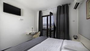 Unclassified image, 3 of 18, button - Meliores Rooms & Restaurant (Dobrinj)