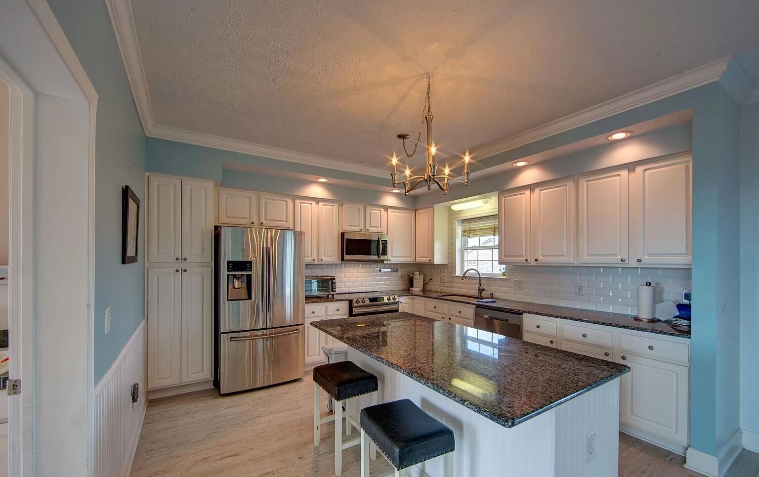 Specious OBX Home with gourmet kitchen near beach
