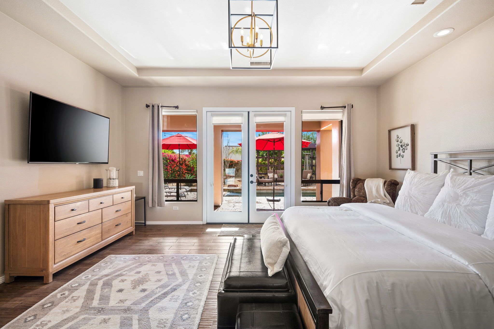 4 bedrooms, iron/ironing board, free WiFi, bed sheets