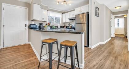 *WOW* 7BDR *FAMILY RETREAT* STONE MOUNTAIN SLP18