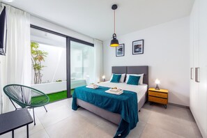 3 bedrooms, in-room safe, iron/ironing board, free WiFi