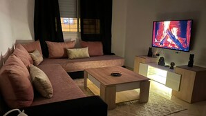 Appartement | Aire de séjour | Téléviseur de 30 po avec télévision numérique
