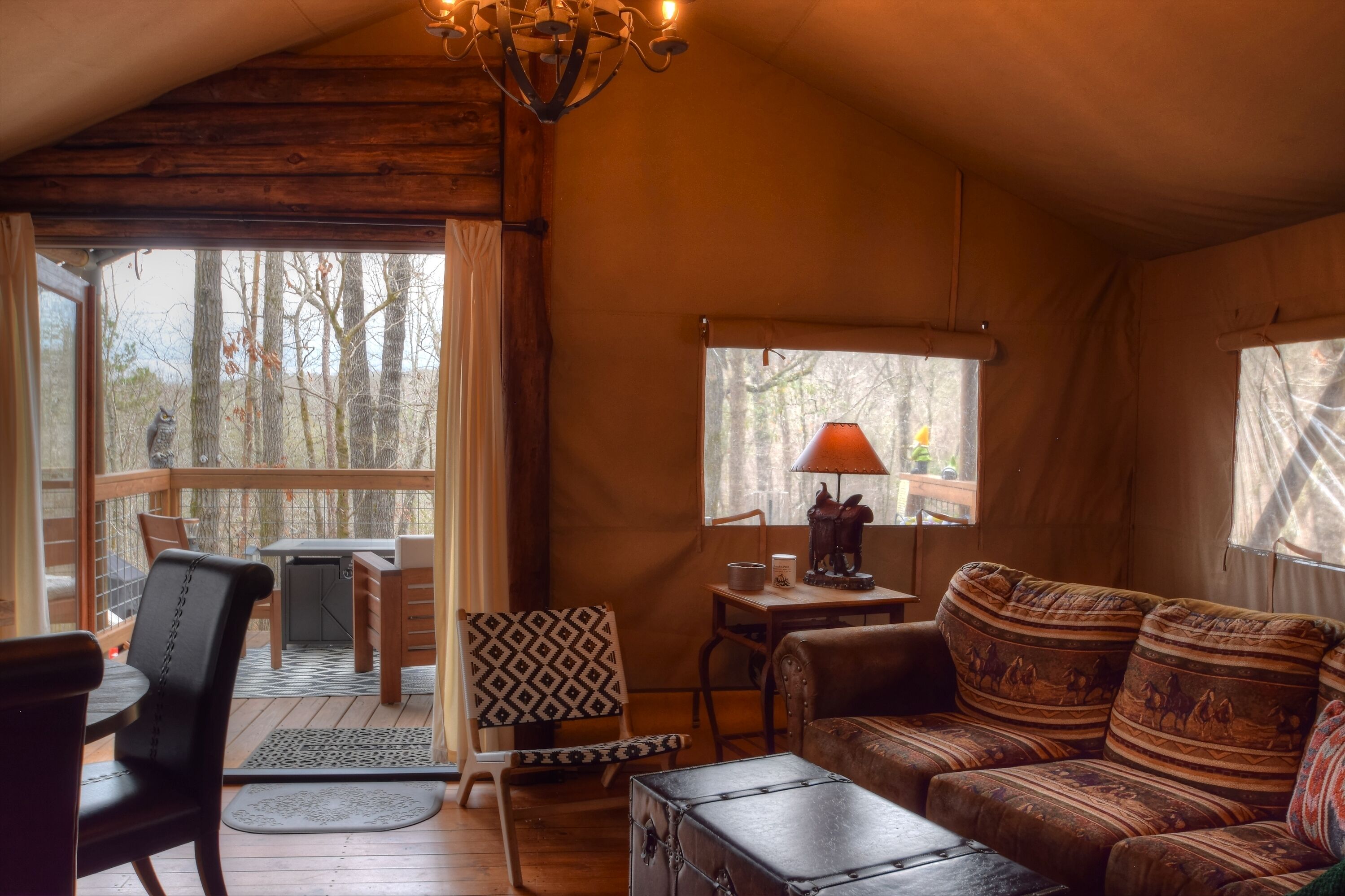 Rhondaposa | Living area | Smart speakers