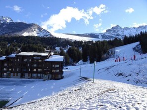 Snow and ski sports - 2nd floor, view ski slopes, balcony, tv, 25m², Valmorel (Valmorel)