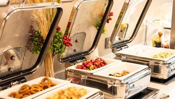 Päivittäinen buffetaamiainen maksusta