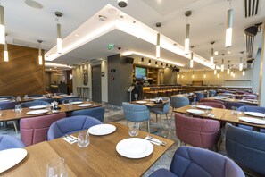 Petit déjeuner buffet (680 TRY par personne)