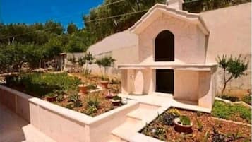 Apartment (Three Bedroom Apartment with Terrace ) | Grill-/Picknickplatz