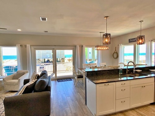 Private Pool - Great views!