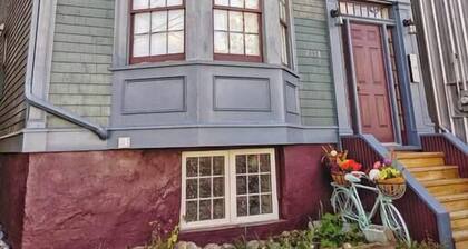 3 Bdrm Flat in Heritage Bldg nxt to Citadel Hill