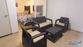 2 chambres, lit parapluie, Wi-Fi gratuit, draps fournis