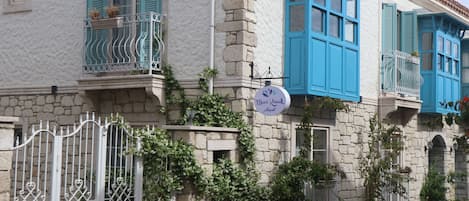 Overnatningsstedets facade